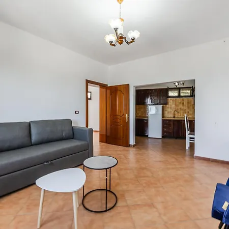 Red Apartamento Široka
